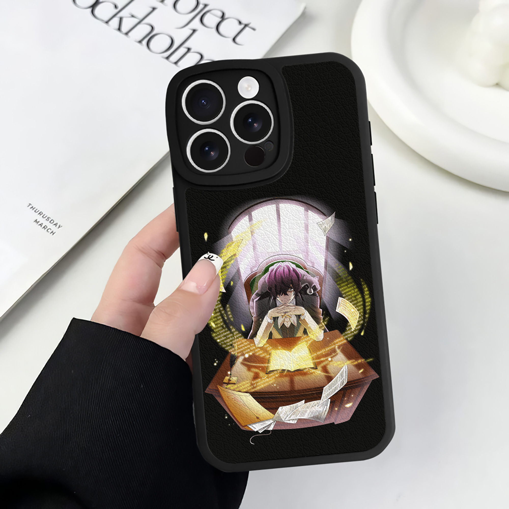 （画像用） 文豪ストレイドッグス Bungo Stray Dogs 【iPhone 16シリーズ対応】シリコンスマホケース（レザー調） 材質：シリコン